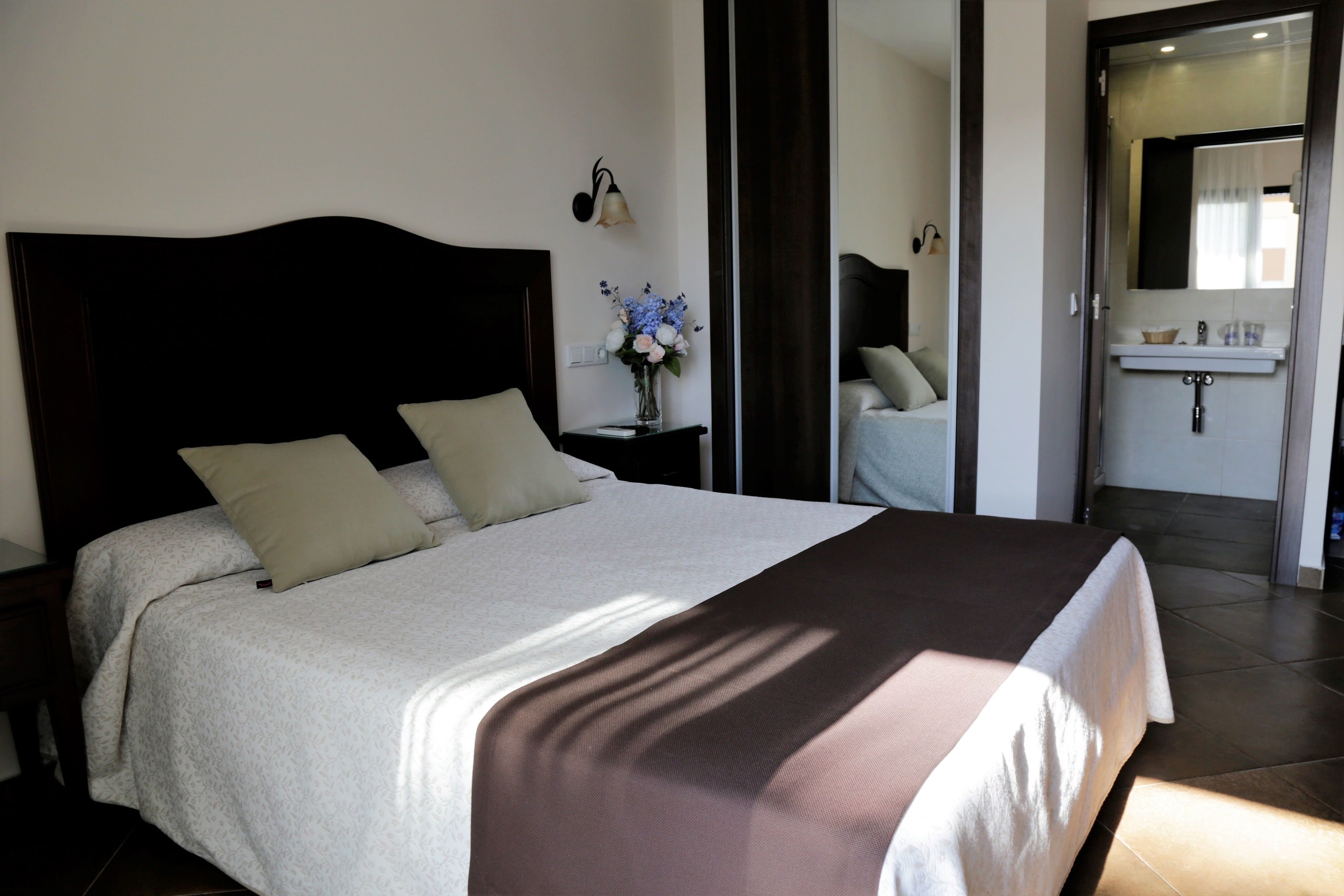 minibar, in-room safe, desk, soundproofing