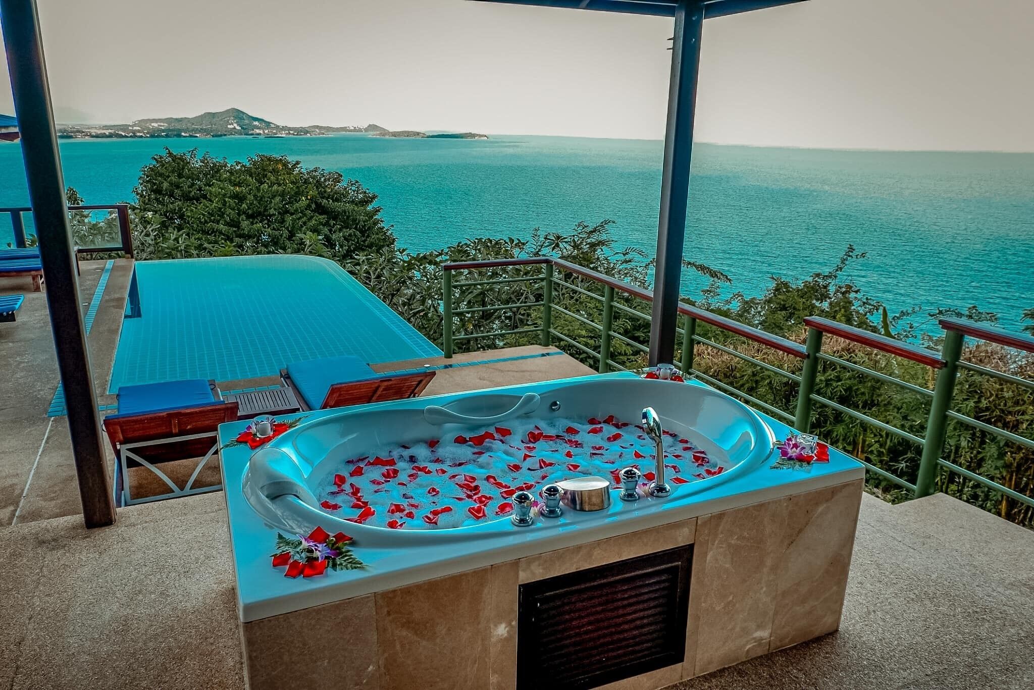 3 Bedroom Pool Villa | Baignoire à remous privée