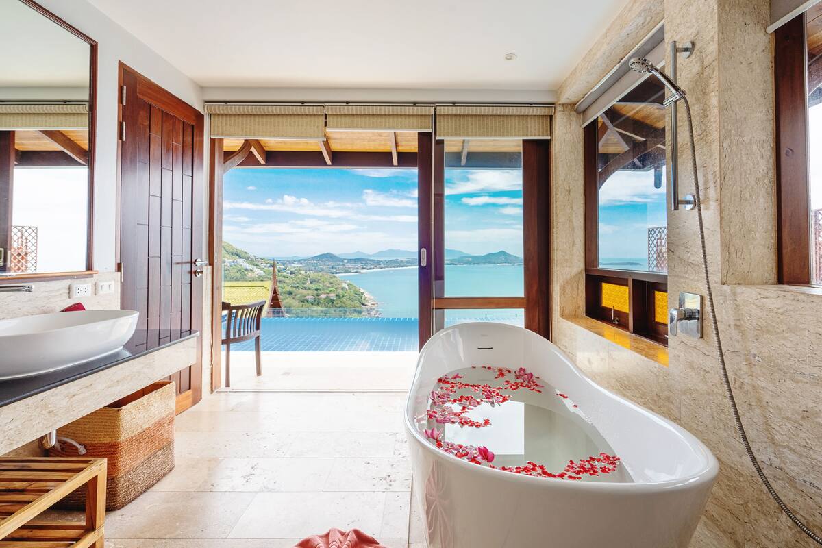 3 bedroom grand pool villa | private spa tub