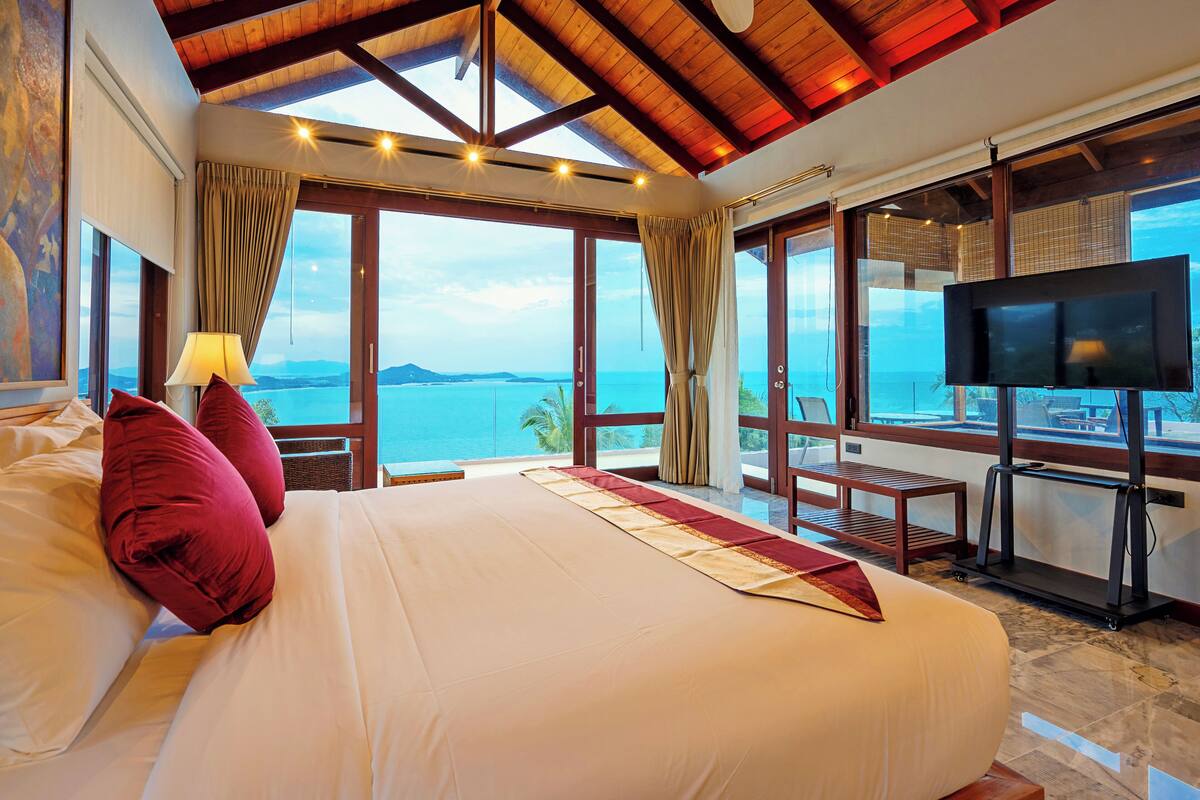 two-bedroom ocean view grand pool villa | premium bedding, minibar, in-room safe, desk