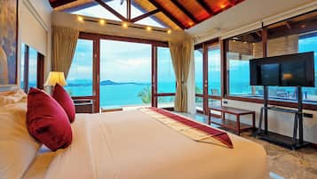 Ropa de cama de alta calidad y minibar