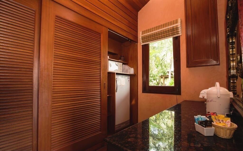 1 bedroom jacuzzi villa | private kitchen | microwave, coffee/tea maker, rice cooker