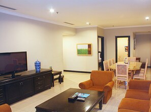 Living area - Puri Denpasar Hotel (Jakarta)