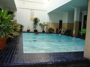 Hồ bơi ngoài trời 