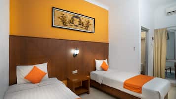 Superior Twin Room | Desk, free WiFi, bed sheets