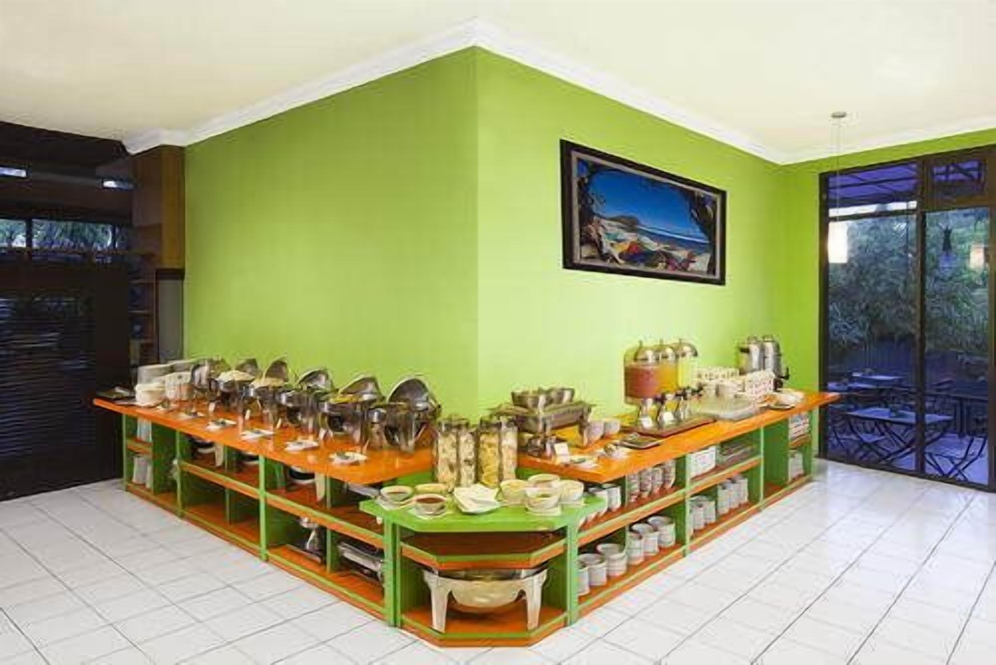 daily continental breakfast (idr 75000 per person)