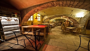 Lunch and dinner served  - Apartmany Becherplatz (Karlovy Vary)