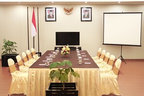 Meeting facility - ECLIPSE Hotel (Yogyakarta)