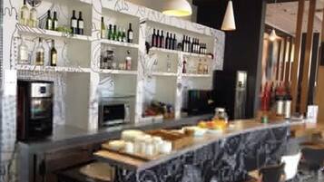 Bar (en el alojamiento)