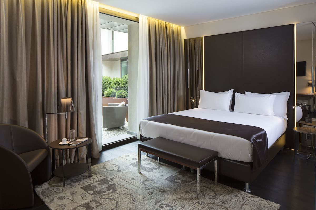 Superior Room | Premium bedding, pillowtop beds, minibar, in-room safe
