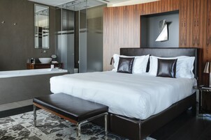 Suite | Biancheria da letto di alta qualità, materassi a doppio strato, minibar