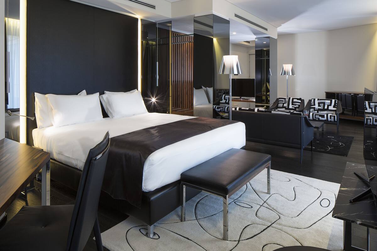 Suite (Relais San Lorenzo) | Premium bedding, pillowtop beds, minibar, in-room safe