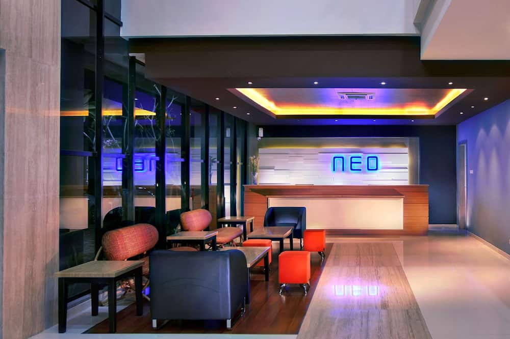 Hotel Neo Candi Simpang Lima - Semarang by ASTON