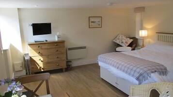 Apartment, Private Bathroom, Garden View | 1 bedroom