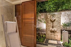 4 Bedroom Pool Villa (Senada) | Bathroom | Rainfall showerhead, free toiletries, hair dryer, slippers