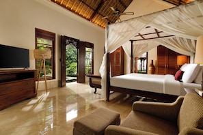 4 Bedroom Pool Villa (Ohm) | 3 bedrooms, Egyptian cotton sheets, premium bedding, down duvets - Jimbaran Beach Villas By Nakula (Jimbaran)