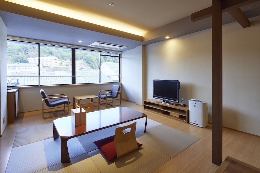 厳島いろは by null