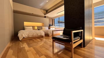 Superior inside twin room