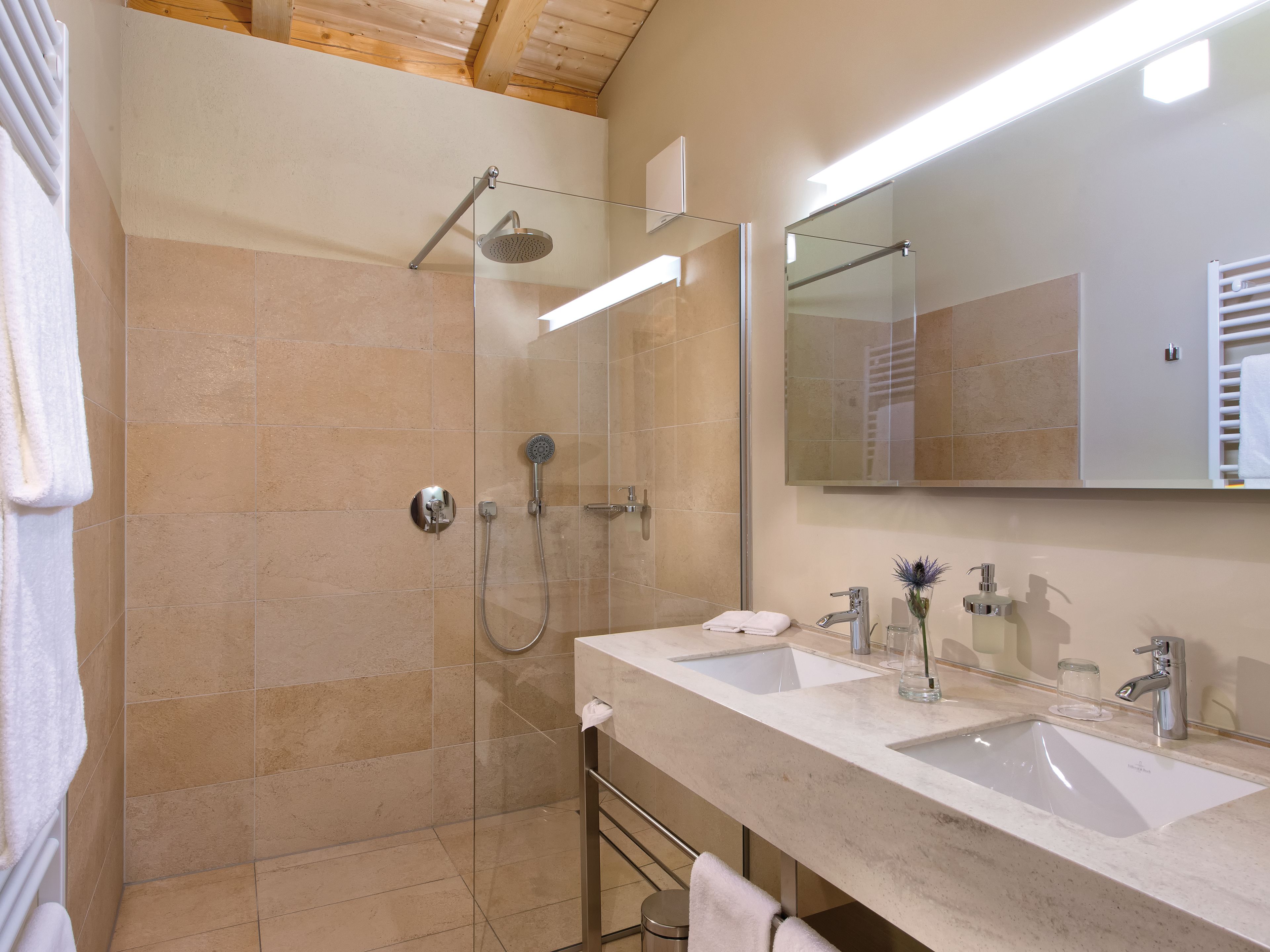 combined shower/bathtub, deep-soaking bathtub, rainfall showerhead