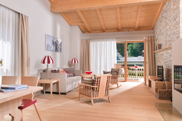 50 inci televisyen skrin rata dengan satelit, TV, pendiangan