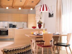 In-room dining - aja Bergresort Werfenweng Apartments  (Werfenweng)