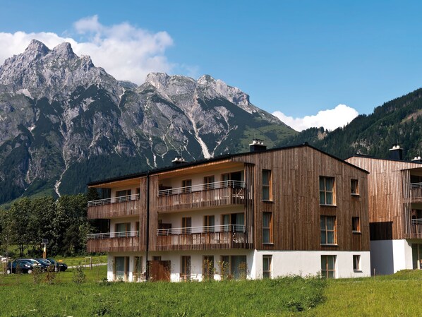 Front of property - Apartments Bergresort Werfenweng (Werfenweng)