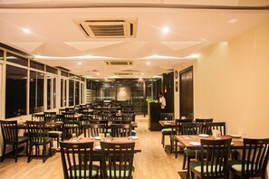International cuisine, alfresco dining - J Hotel (Port Blair)