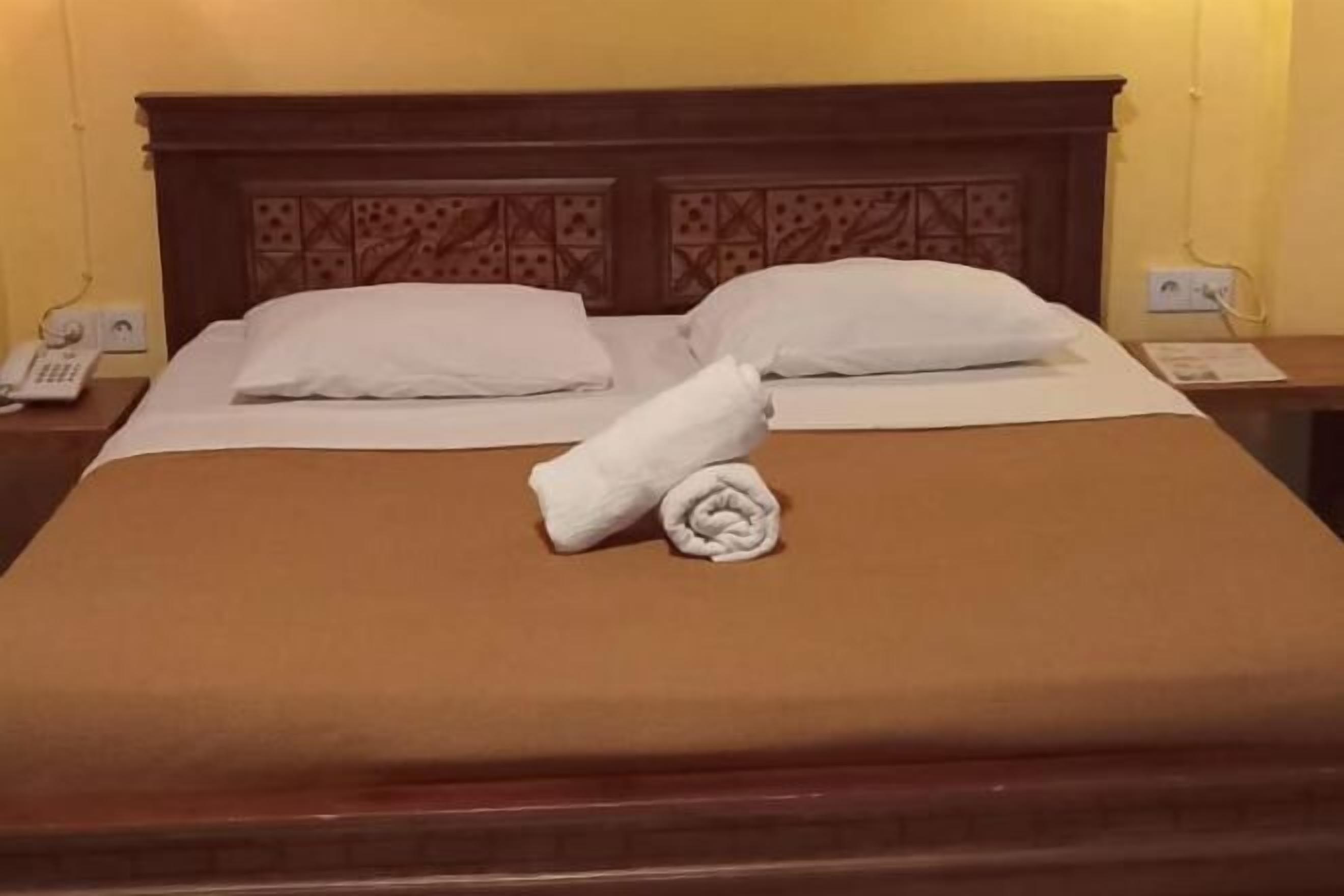 Minibar, in-room safe, individually decorated, desk