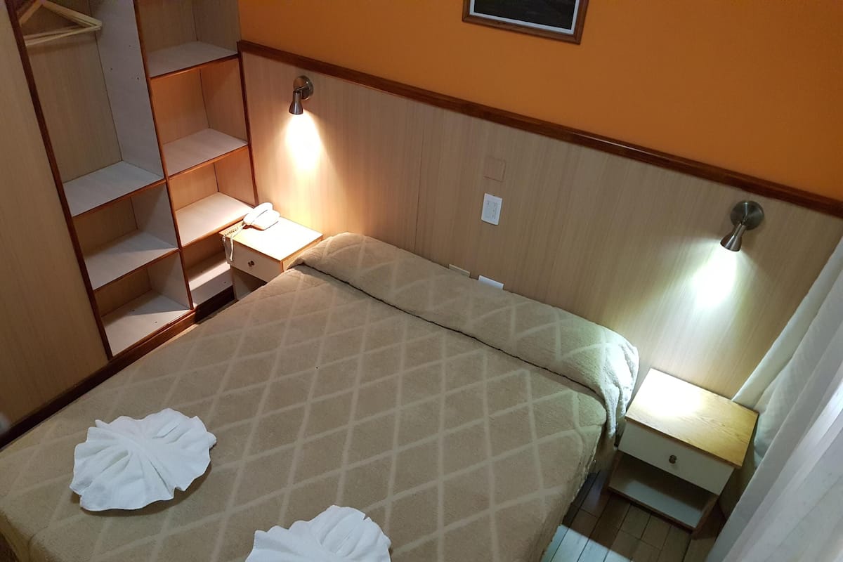 Premium bedding, in-room safe, free cots/infant beds, free WiFi