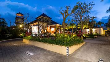 Khuôn viên nơi lưu trú