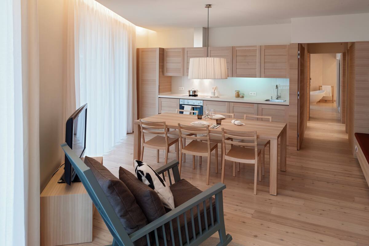 Apartemen Comfort, balkon, pemandangan gunung (6 Persons) | Dapur pribadi | Mesin pembuat kopi/teh, lemari es, kompor, dan mesin pencuci piring