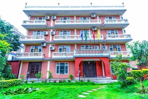 Fachada da propriedade