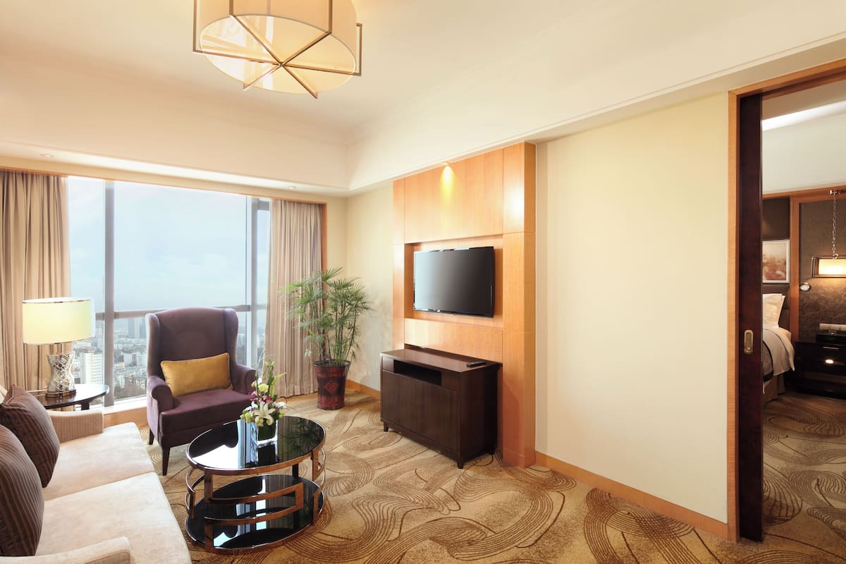 King One Bedroom Suite with Lounge Access | Premium bedding, in-room safe, desk, iron/ironing board