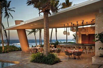 4 restaurants; breakfast, lunch, and dinner served at Residences at Dorado Beach, a Ritz-Carlton Reserve