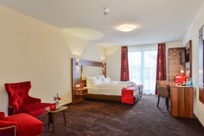 Standard Double Room | Hypo-allergenic bedding, in-room safe, desk, laptop workspace - Abasto Hotel & Spa Maisach (Maisach)