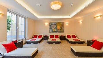 Hot stone massages, 1 treatment room, massages
