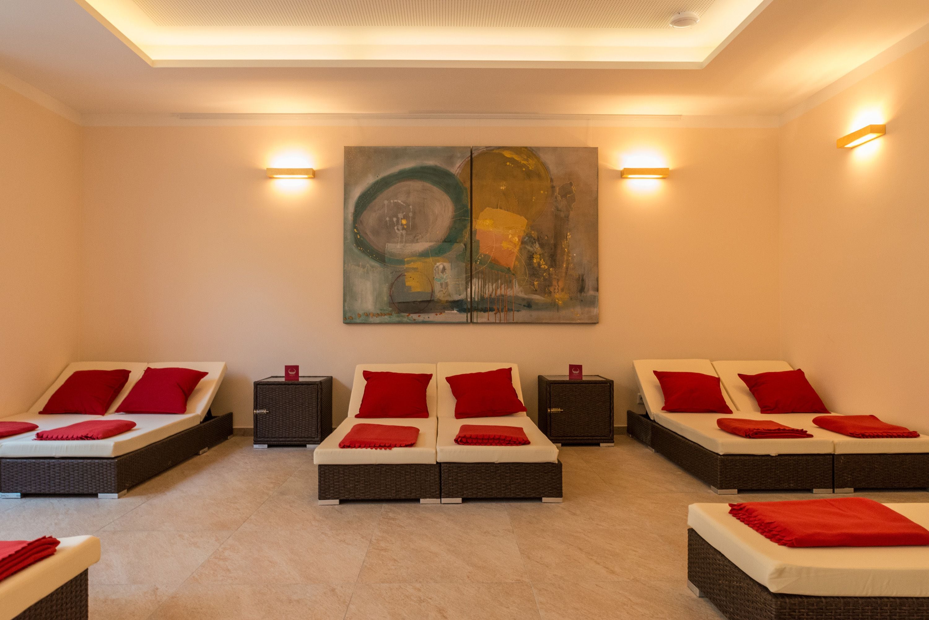 Masajes con piedras calientes, 1 sala de tratamiento, masajes