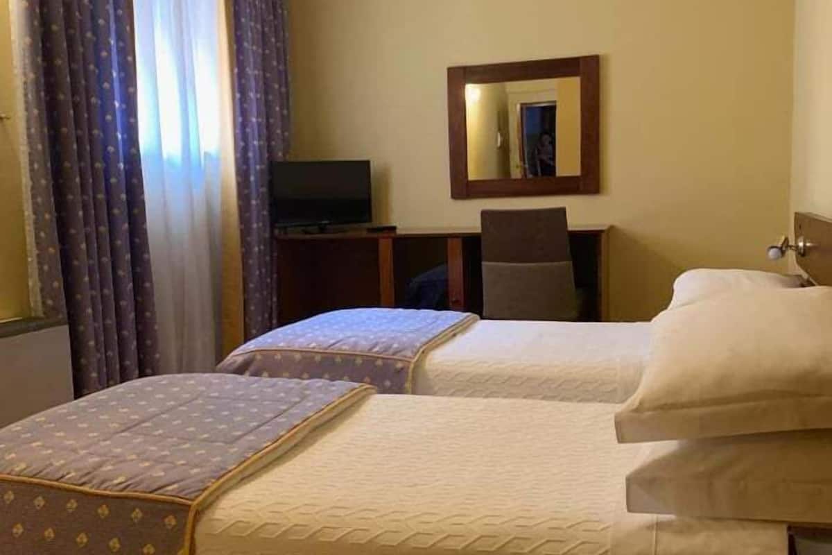 Standard Room, 2 Single Beds