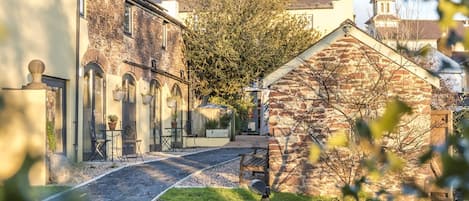 Chambre Double Supérieure, accessible aux personnes à mobilité réduite (Coach House) | Extérieur