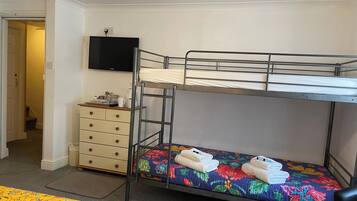 Familiekamer (Room 2) | Luxe beddengoed, Select Comfort-bedden, gratis wifi, beddengoed