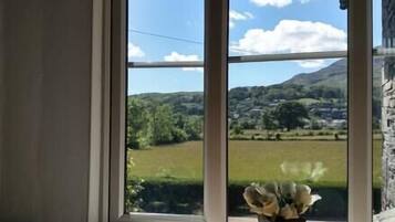 Apartment, Ensuite (Waterhead 1) | View from property