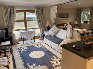 Interior - The Studio (Trowbridge)