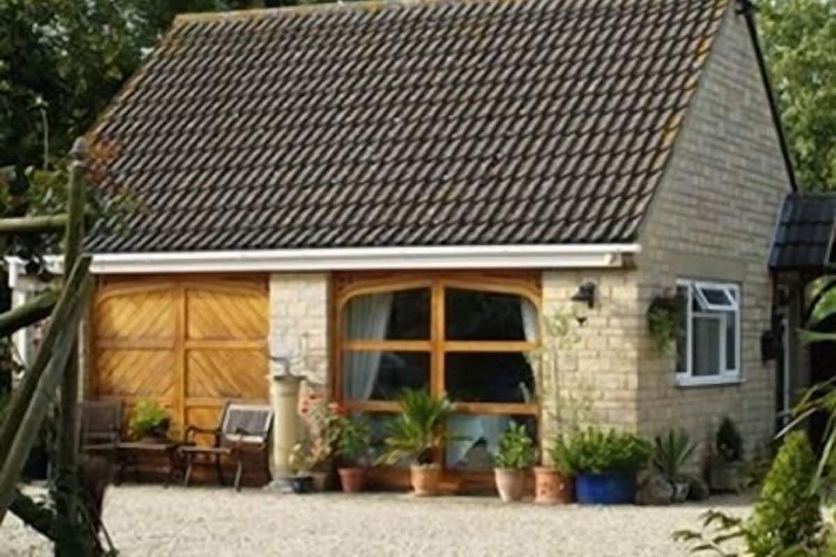 Studio, Private Bathroom (for up to 4) | Exterior