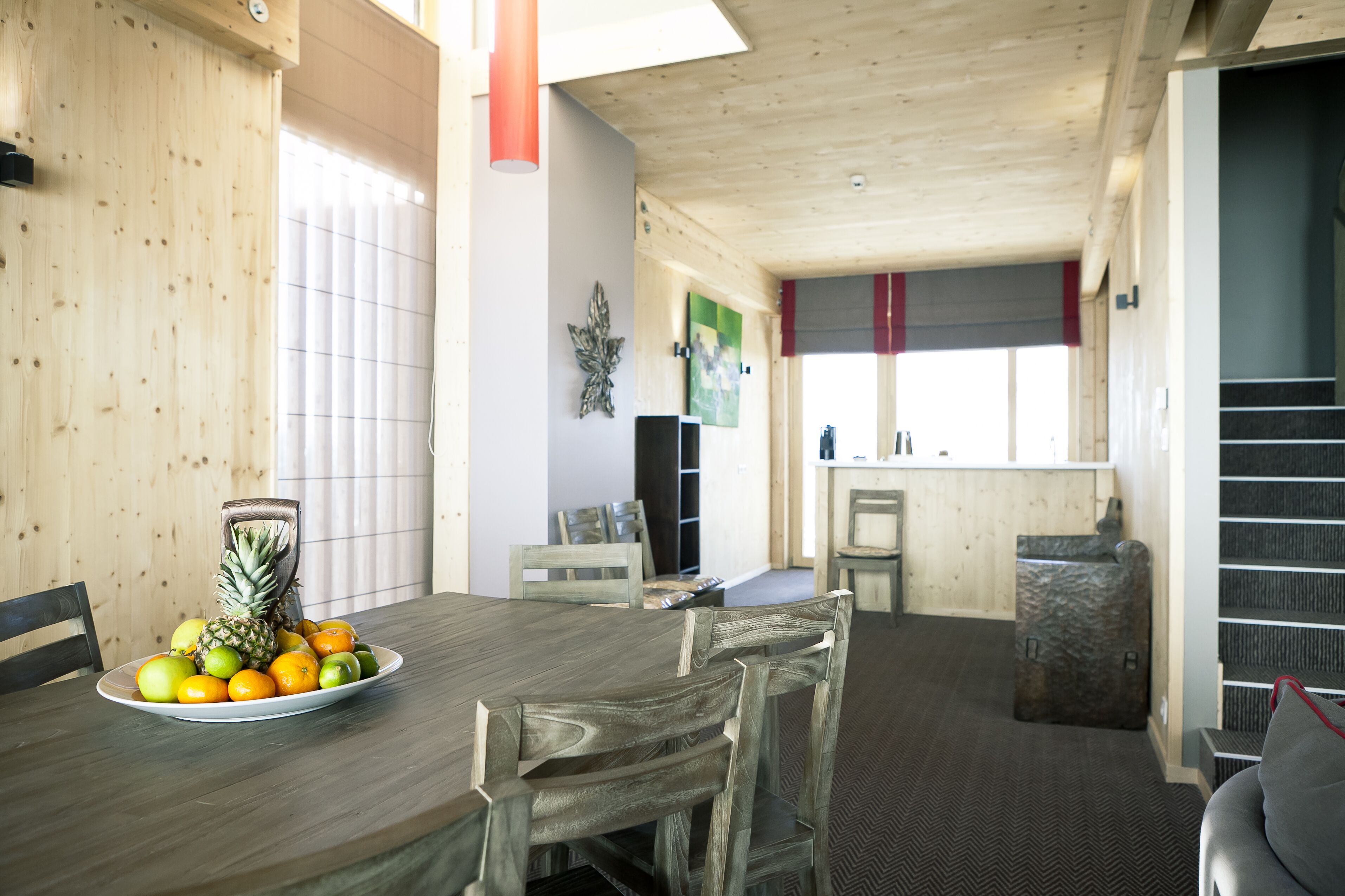 flat-screen tv, heated floors