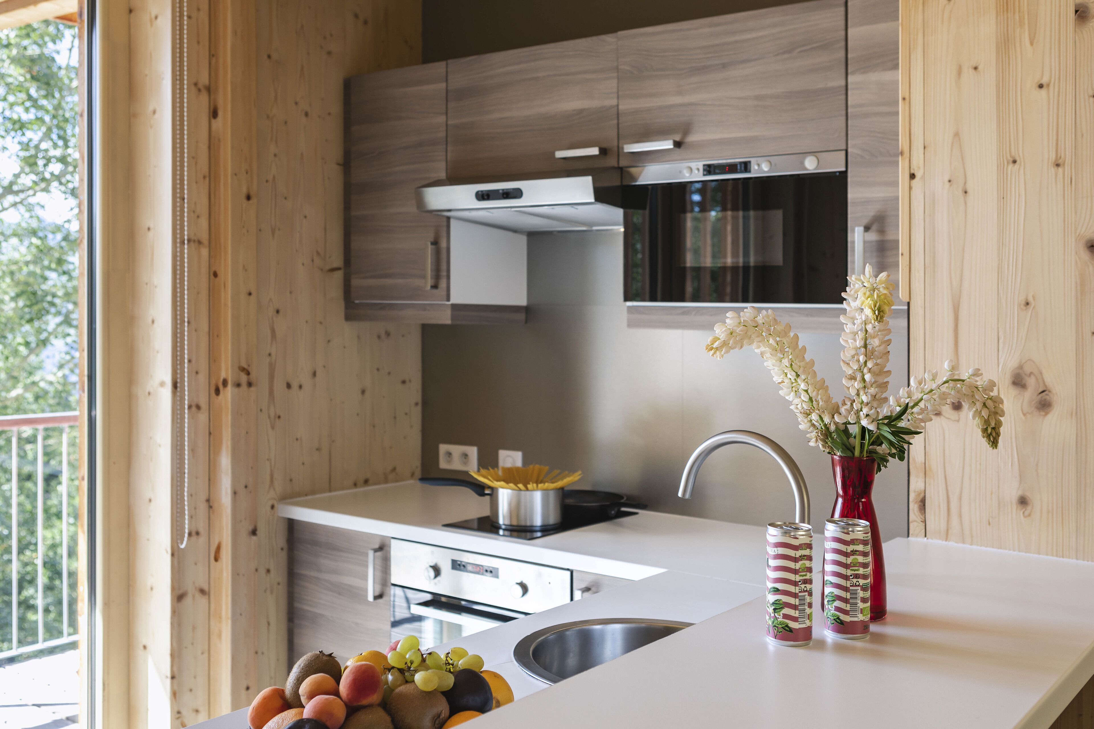 chalet (10 pax) | private kitchen | coffee/tea maker, electric kettle