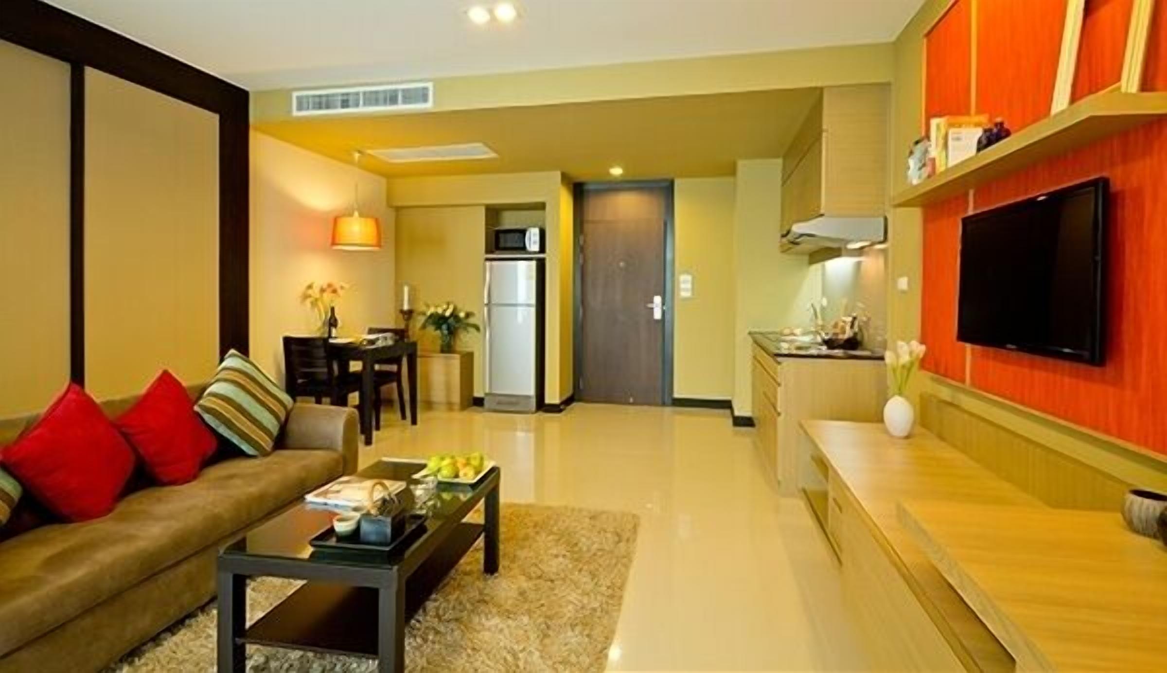 32-inch led tv with cable channels, tv, fireplace