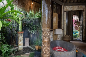 Elite Villa, 3 Bedrooms, Private Pool | Bathroom | Separate tub and shower, free toiletries, hair dryer, slippers