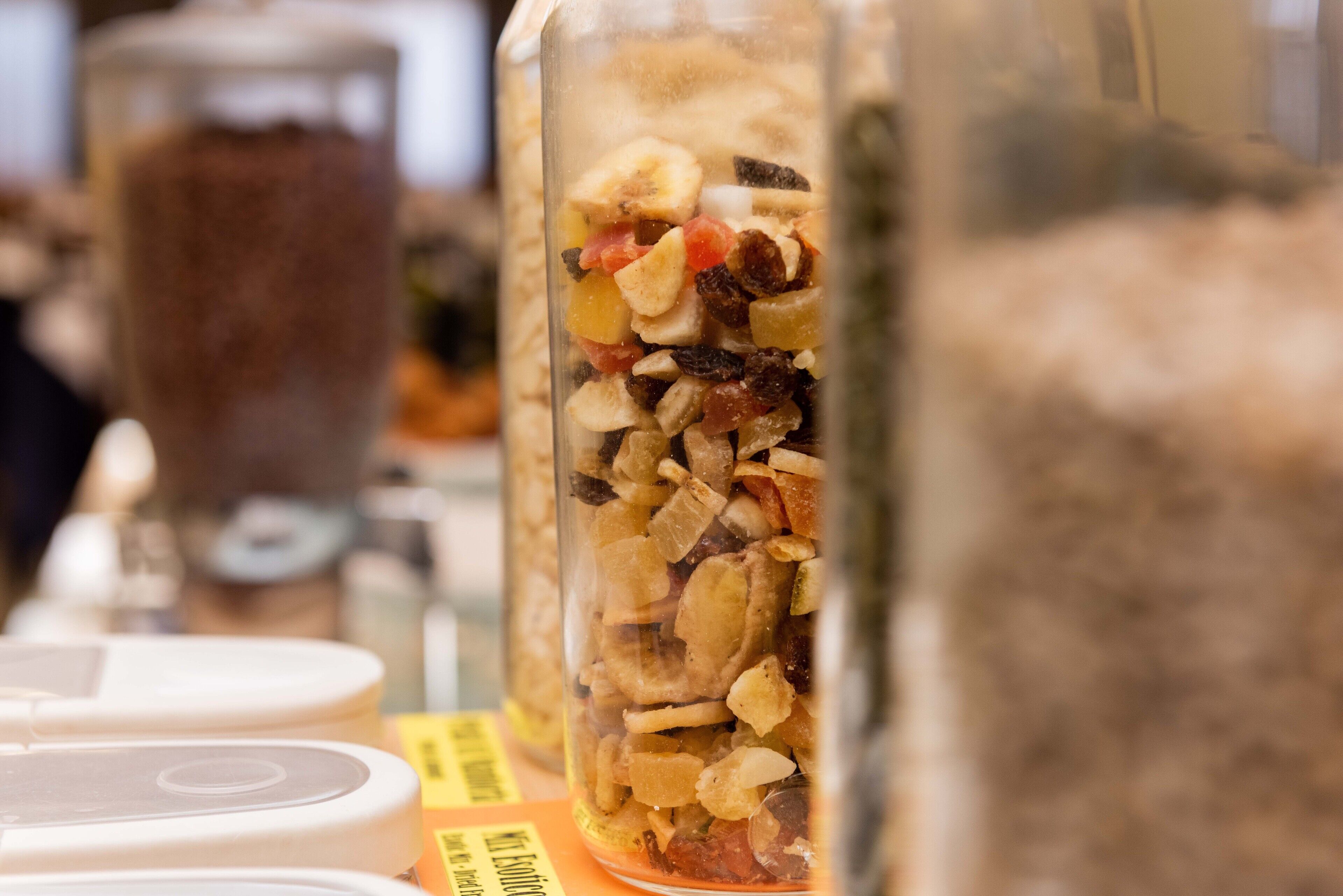 free daily breakfast