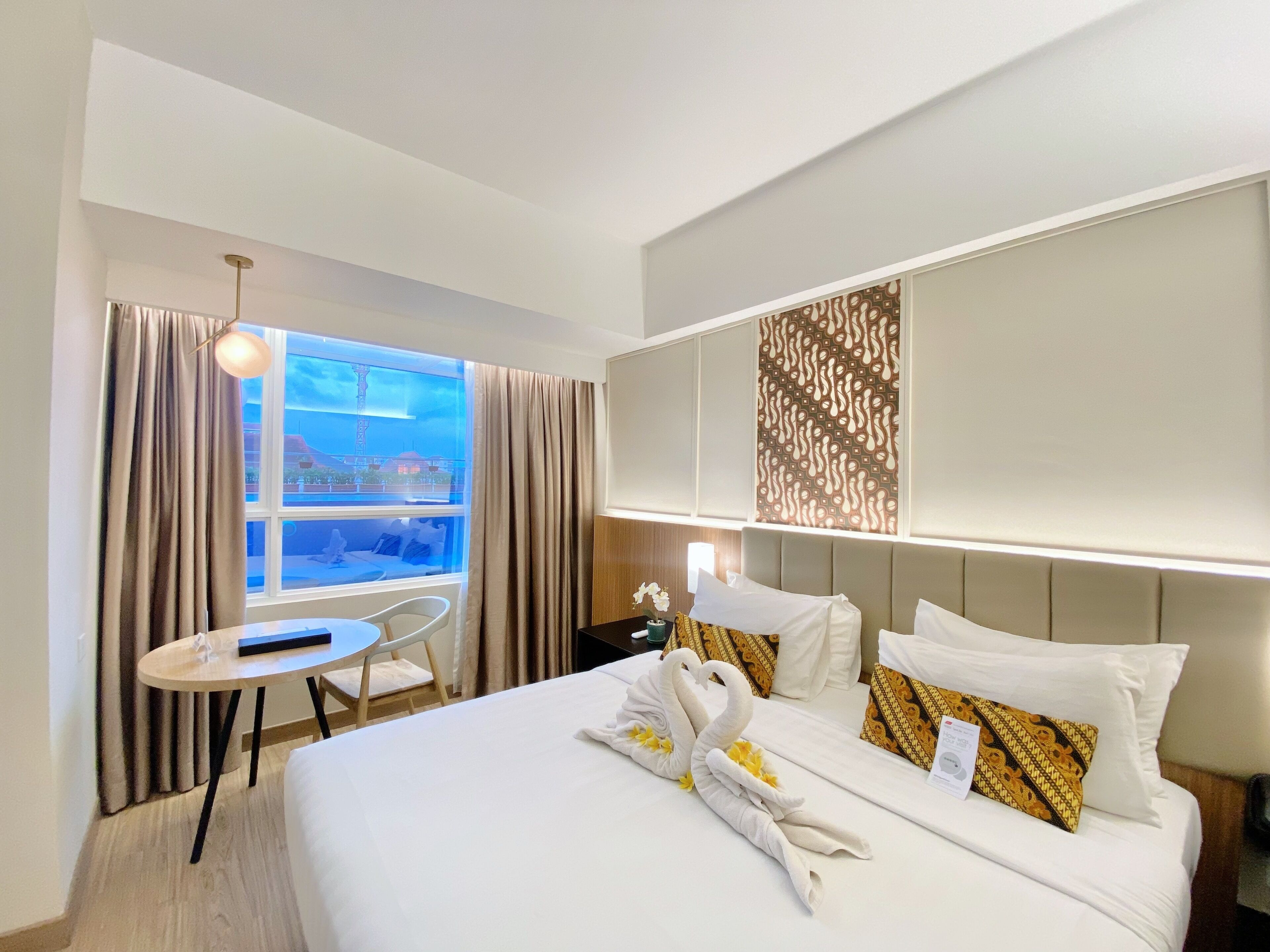 Ambassador Room | Premium bedding, minibar, in-room safe, desk