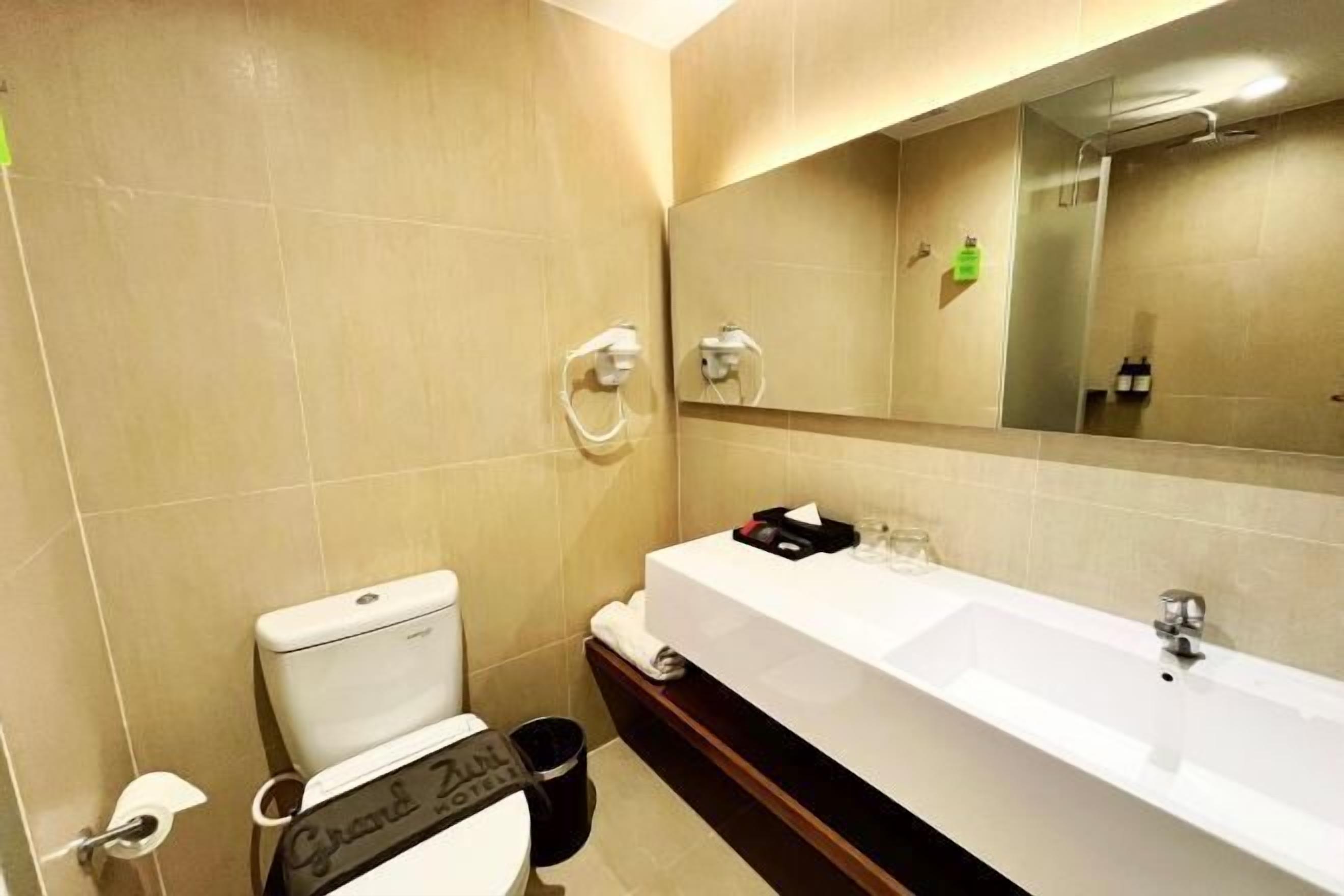 Free toiletries, hair dryer, bathrobes, slippers